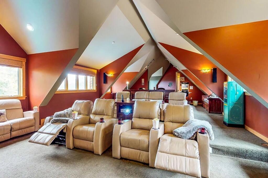 The Glen House -9 Bdrm Estate Sleep 26 Movie Theater,Pool,Golf,Ski Newry Kültér fotó
