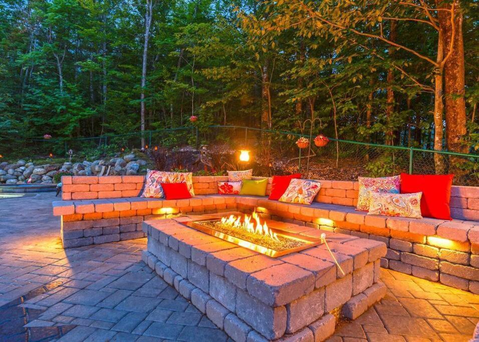 The Glen House -9 Bdrm Estate Sleep 26 Movie Theater,Pool,Golf,Ski Newry Kültér fotó